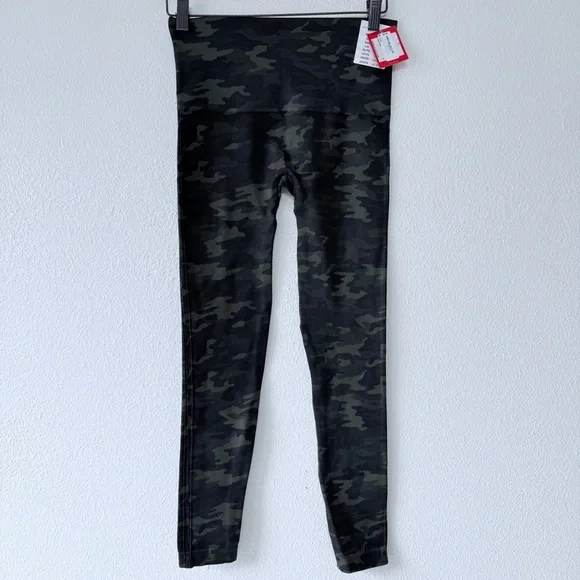 NWT Spanx Green Camo Leggings/Tights/Shapewear Ladies Size Medium (6/8) - Picture 4 of 14